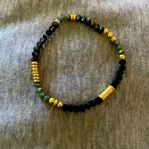 Spartina Stretch Jet black beads with brushed gold accent beads